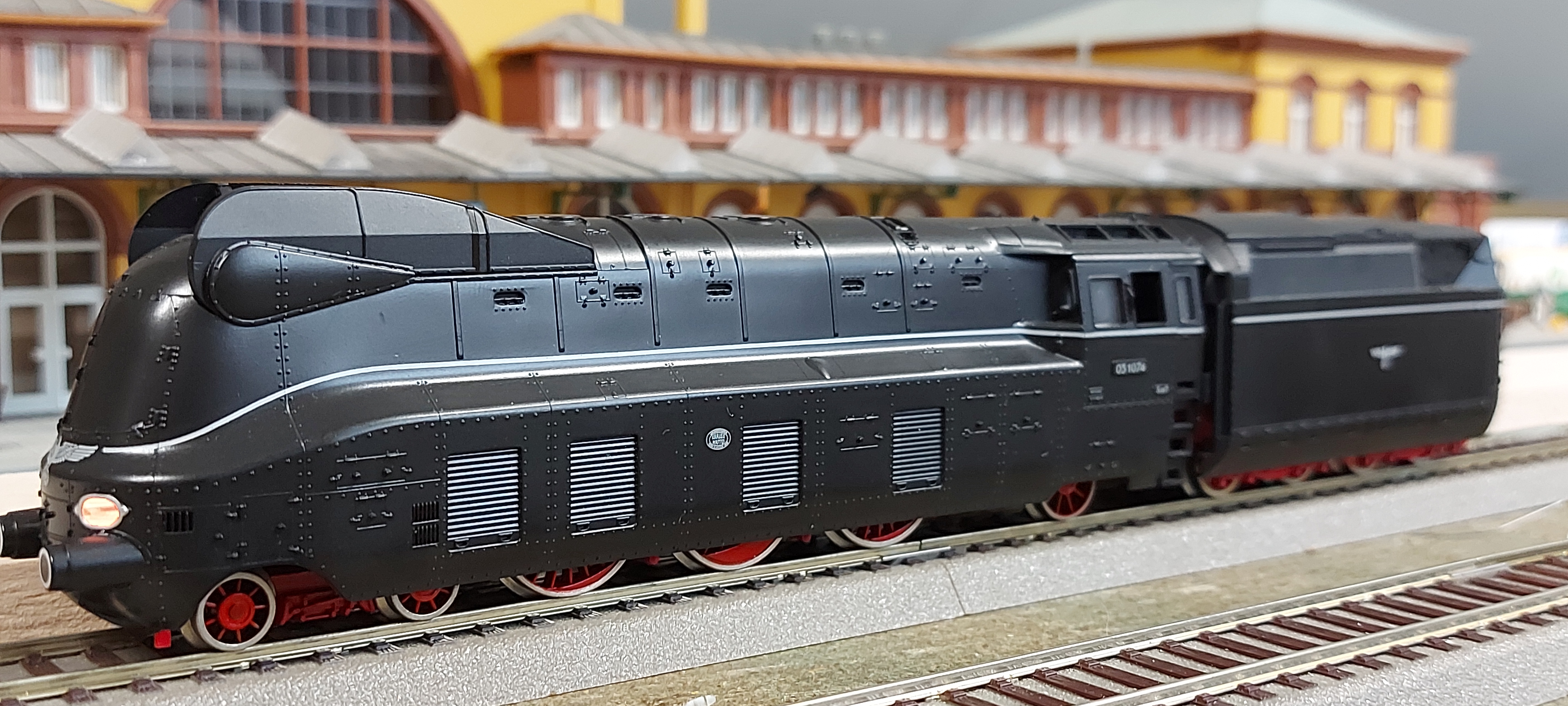 fleischmann_4172b.jpg